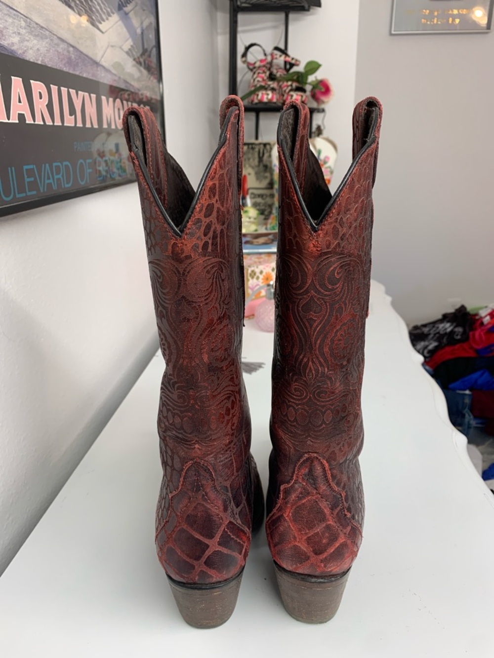 Ariat Catrina  Embossed Red Leather Western Boot - Picture 4 of 7